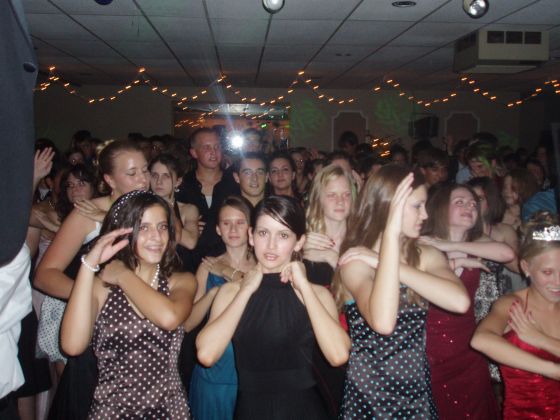 Homecoming misc 4
Everybody doing the macarena
