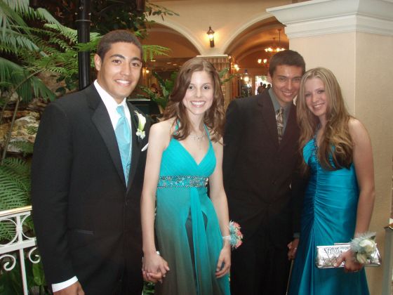 Blue couples
Oscar and Marissa and Justin and Niko at prom
