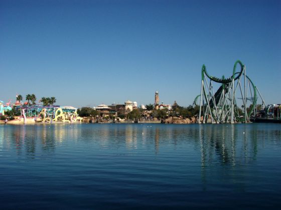 The Hulk
A lake reflection picture at Islands of Adventure: The Hulk
